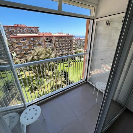 Appartement Impeccable Studio In An Excellent Location Sleeps 4 In The Center Of Arroyo De La Miel And Parque De La Paloma