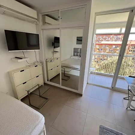 Impeccable Studio In An Excellent Location Sleeps 4 In The Center Of Arroyo De La Miel And Parque De La Paloma Fuengirola