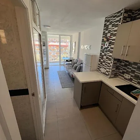 Impeccable Studio In An Excellent Location Sleeps 4 In The Center Of Arroyo De La Miel And Parque De La Paloma