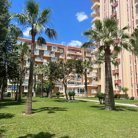 Impeccable Studio In An Excellent Location Sleeps 4 In The Center Of Arroyo De La Miel And Parque De La Paloma Appartement