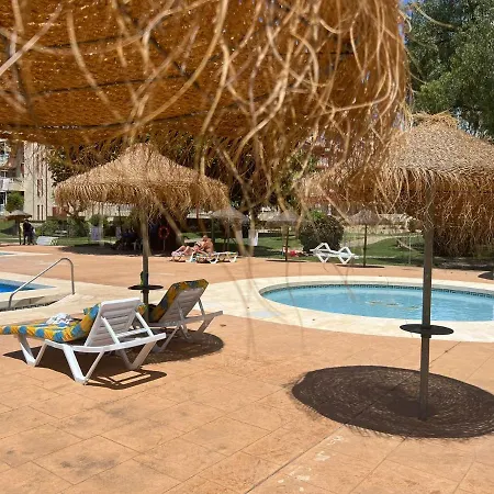 Appartement Impeccable Studio In An Excellent Location Sleeps 4 In The Center Of Arroyo De La Miel And Parque De La Paloma *